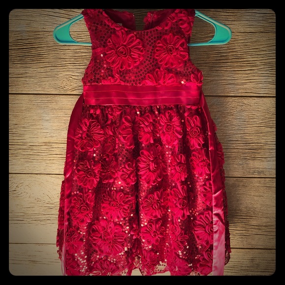 Size 6 little girl dress - Picture 1 of 5